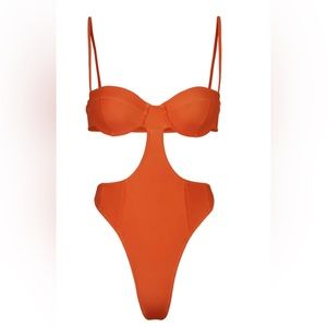 Kylie Jenner Swim - one piece swim wear